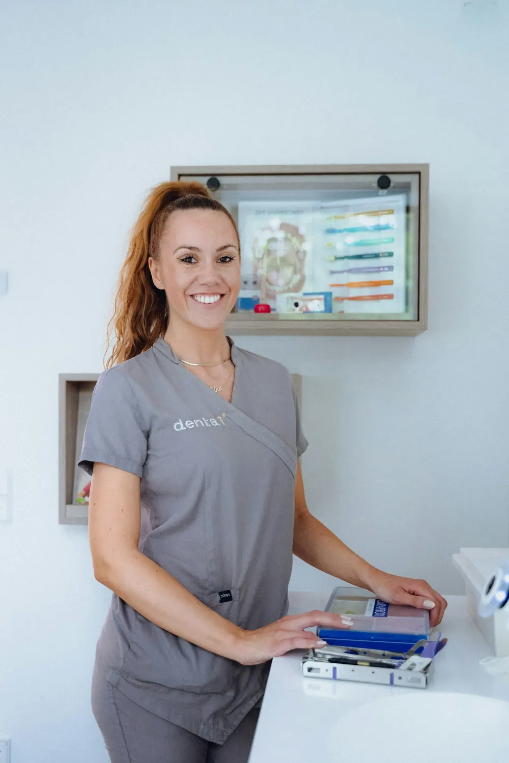 ZMP der Denta1 Clinic im Prophylaxe-Raum